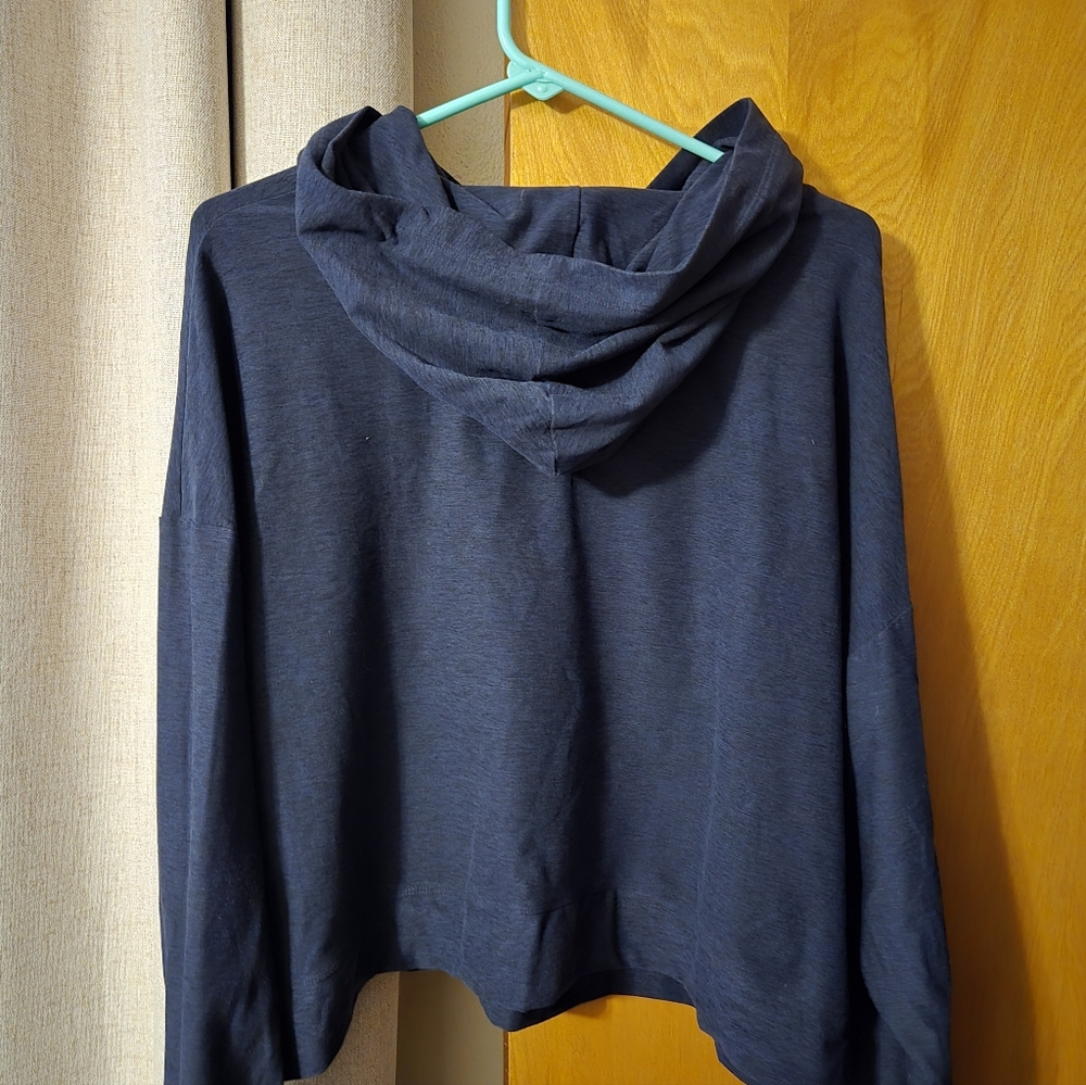 Fabletics Navy Blue Cropped Hoodie - Picture 2 of 3